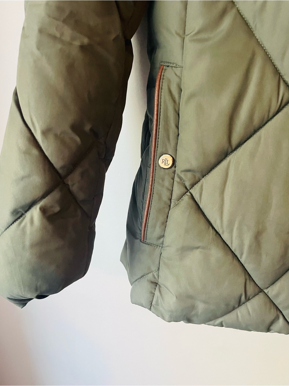 Lauren Ralph Lauren Olive Quilted Puffer Jacket with Cream Sherpa Hood - Picture 4 of 7